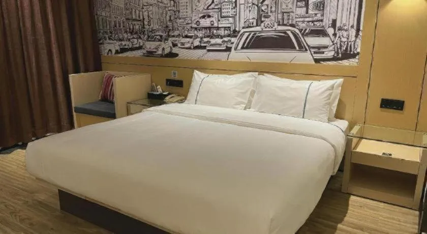 Bed in City Comfort Inn Hechi Du'an Wenti Square