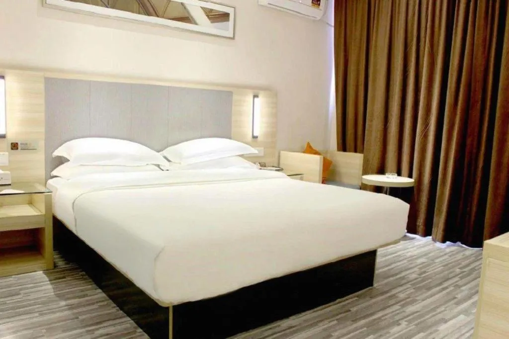 Bed in City Comfort Inn Hechi Du'an Wenti Square