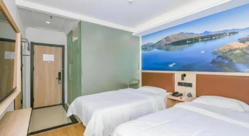 Bed in GreenTree Inn Beijing Chaoyang District Shilihe Subway Station Express Hotel