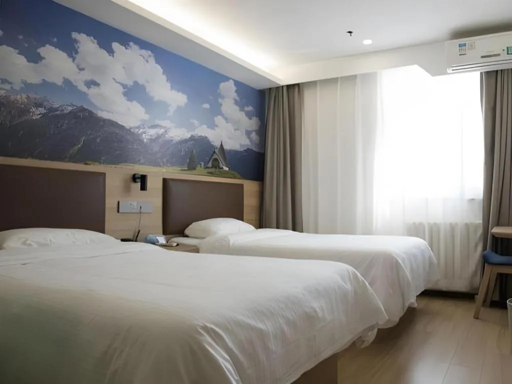 Bed in GreenTree Inn Beijing Chaoyang District Shilihe Subway Station Express Hotel