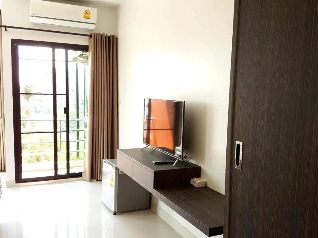 Bed in THE ALL 24 Luxury Residence