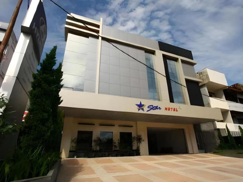 Star Hotel