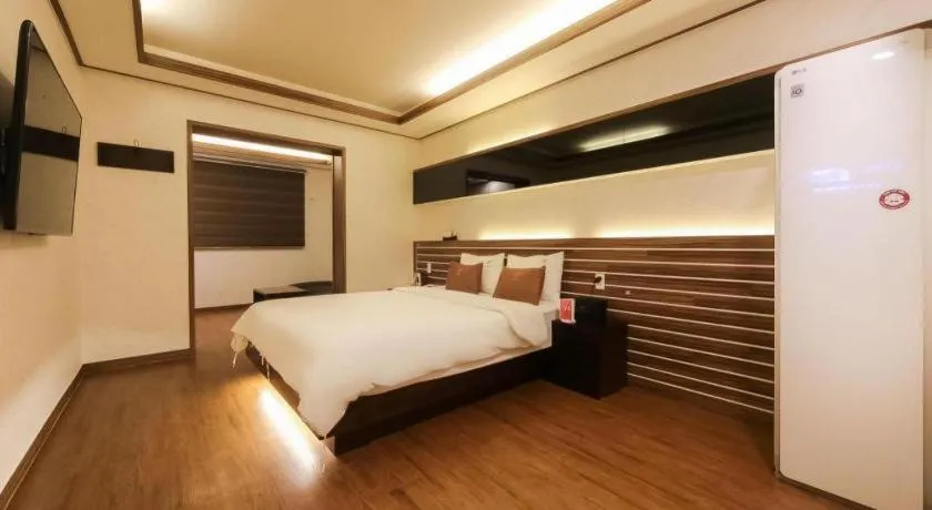 Bed in H Hotel