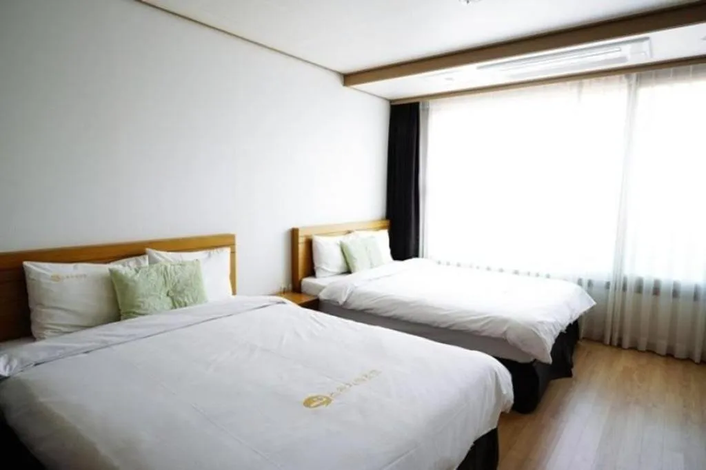 Bed in Swansea Resort