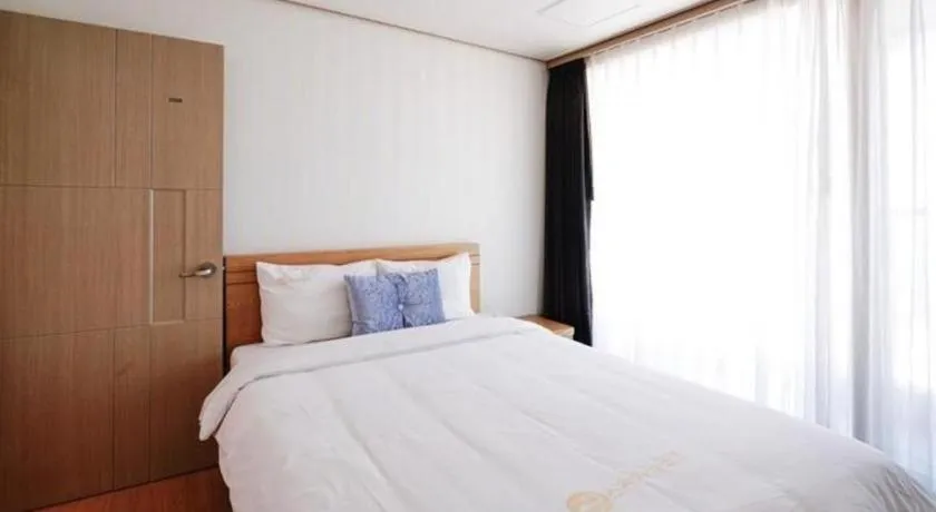 Bed in Swansea Resort