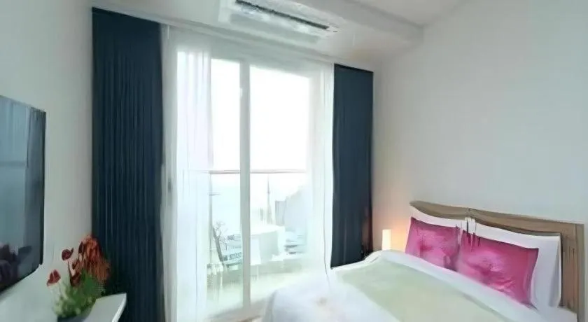 Bed in Swansea Resort