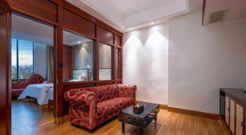 Bed in Haikou Kai Wei Hotel