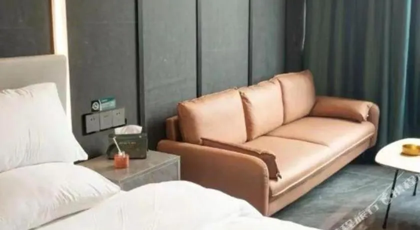 Bed in Haikou Kai Wei Hotel