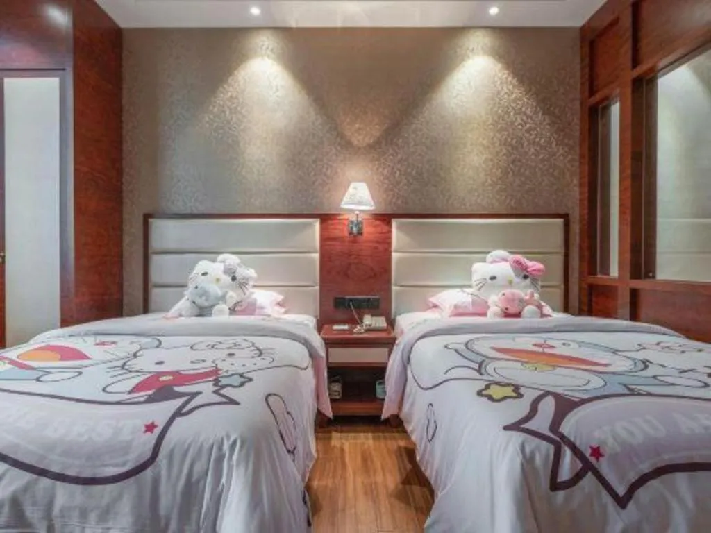 Bed in Haikou Kai Wei Hotel