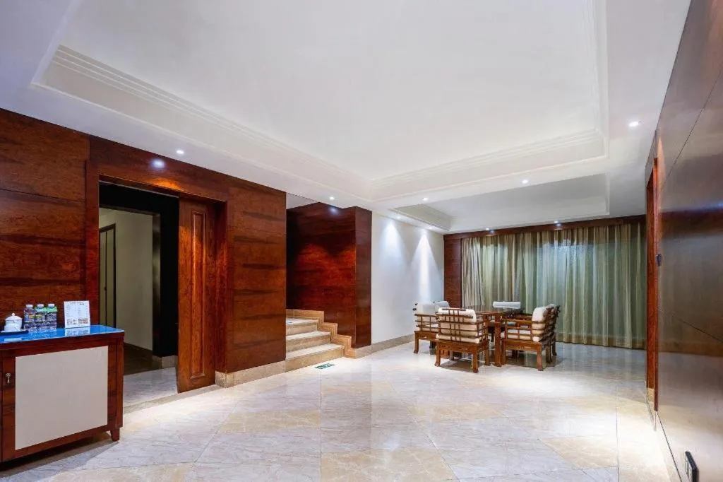 Haikou Kai Wei Hotel