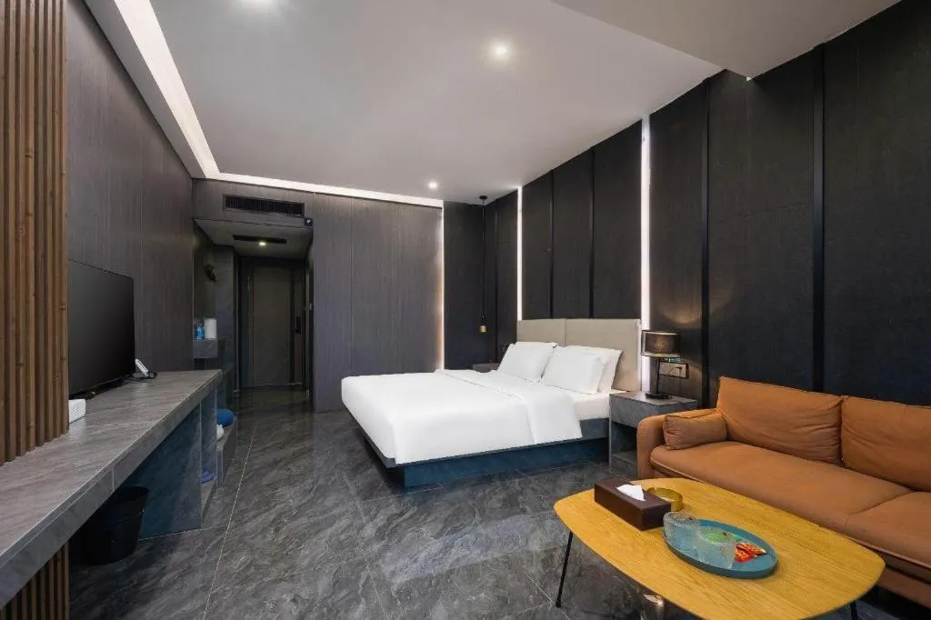 Bed in Haikou Kai Wei Hotel