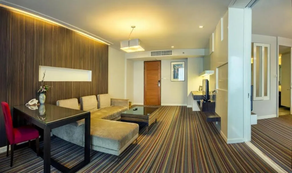 Bed in Thamrongin Hotel