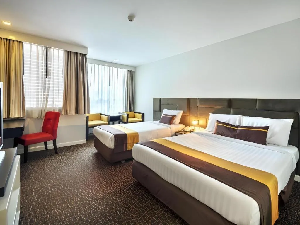 Bed in Thamrongin Hotel