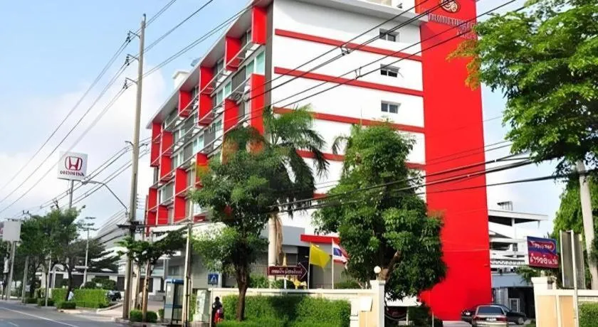 Thamrongin Hotel