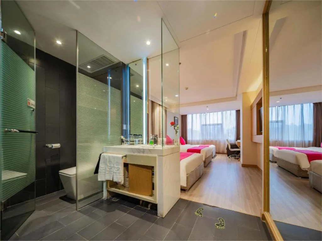 Bed in Xian Leica Hotel