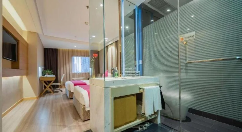 Bed in Xian Leica Hotel