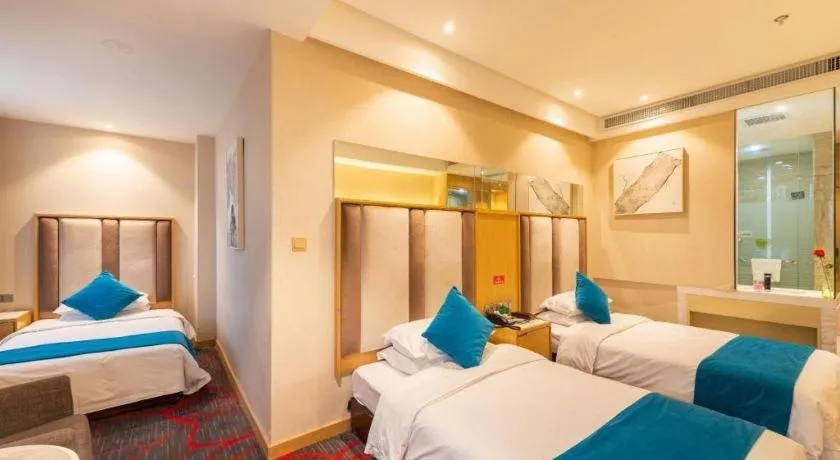 Bed in Xian Leica Hotel