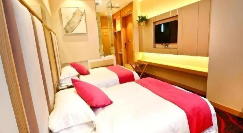 Bed in Xian Leica Hotel