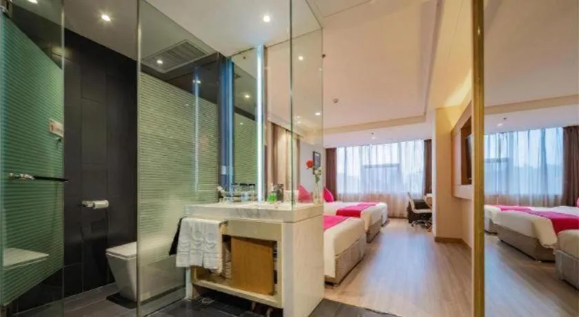 Bed in Xian Leica Hotel