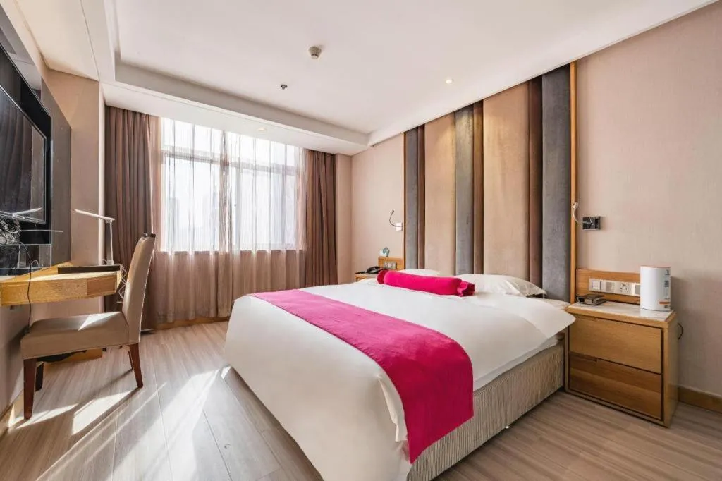 Bed in Xian Leica Hotel