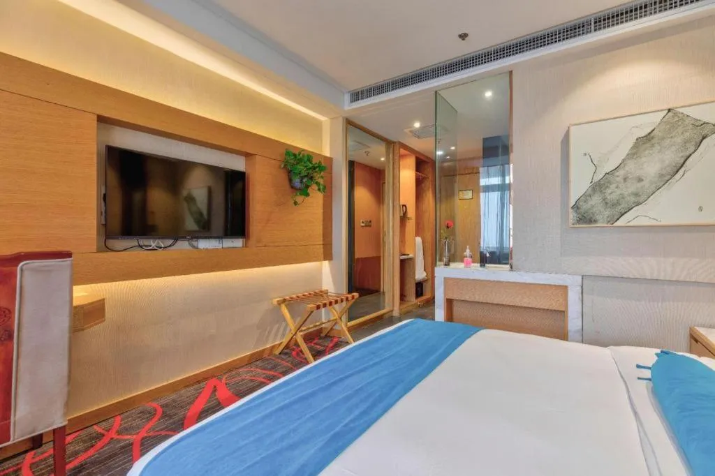 Bed in Xian Leica Hotel