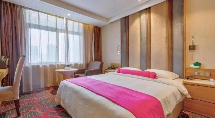 Bed in Xian Leica Hotel