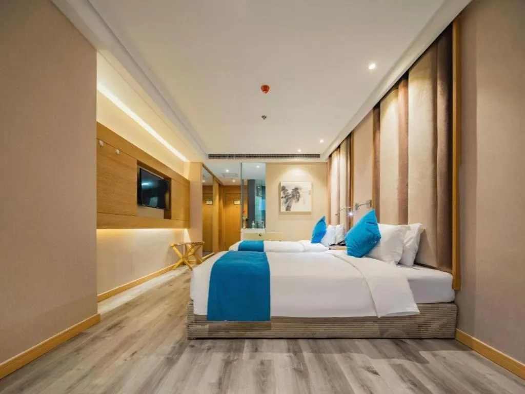 Bed in Xian Leica Hotel