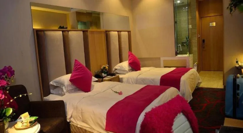 Bed in Xian Leica Hotel