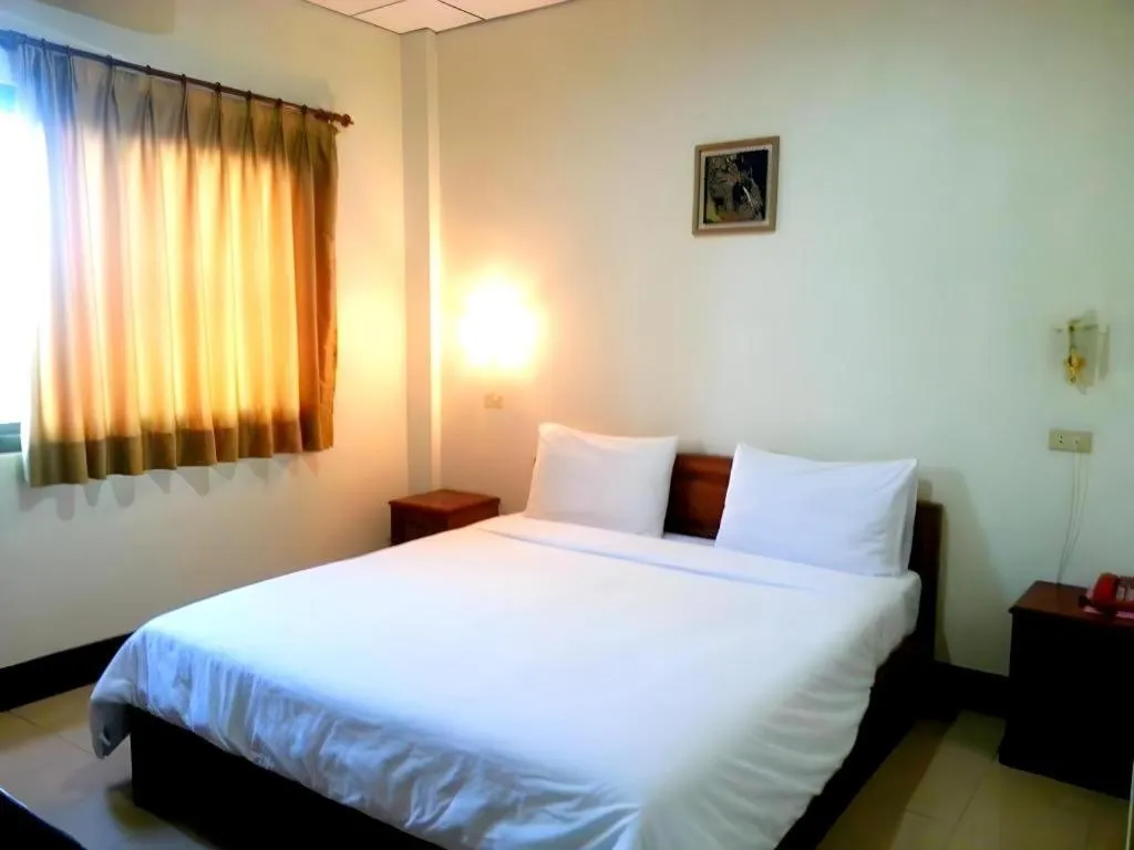 Bed in Sisavath Hotel