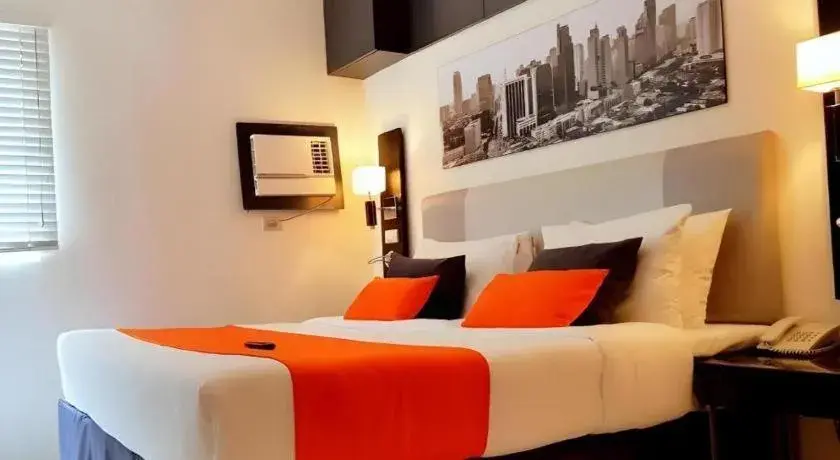 Bed in Majestic Hotel Manila - Formerly Octagon Mansion Hotel Manila Bed in Majestic Hotel Manila - Formerly Octagon Mansion Hotel Manila