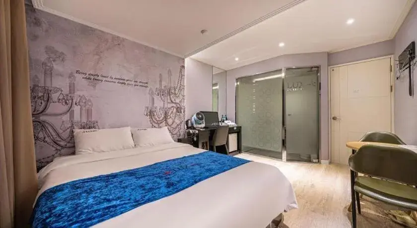 Bed in Jeju Lux Hotel Bed in Jeju Lux Hotel