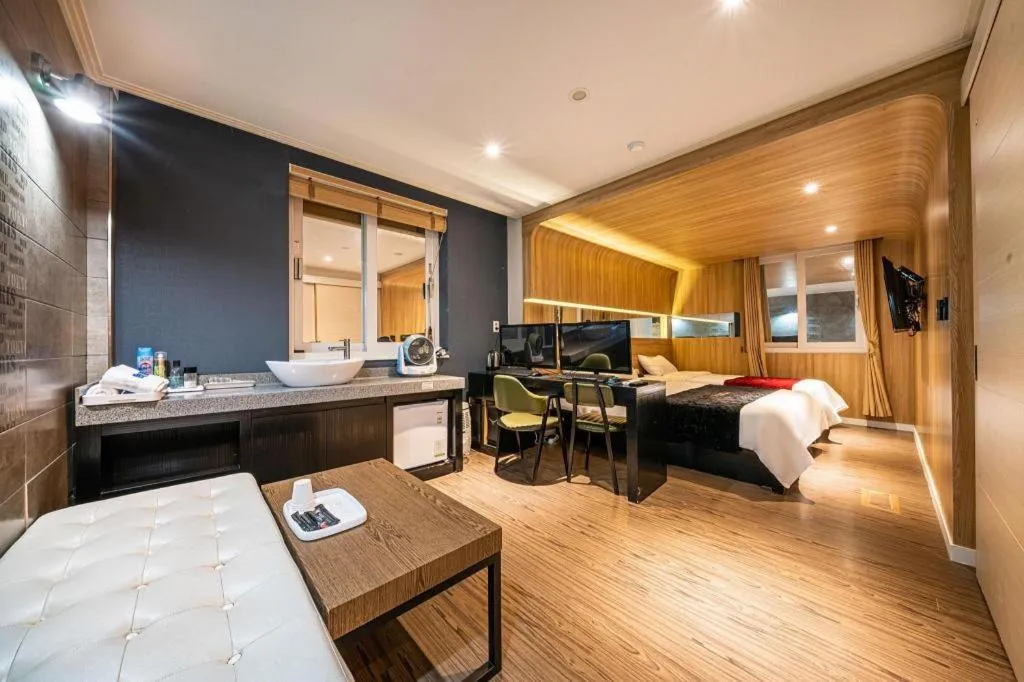 Bed in Jeju Lux Hotel