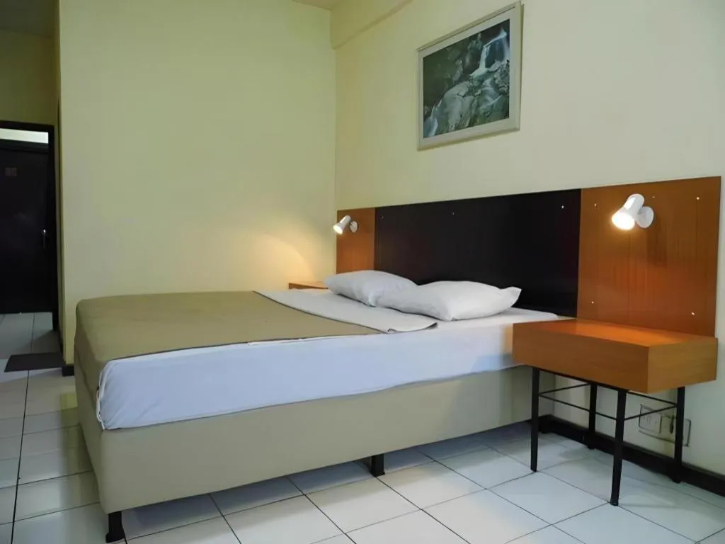 Bed in Augusta Pelabuhan Ratu Hotel
