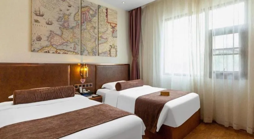 Bed in James Joyce Coffetel Xi'an Lingtong The Terracotta Army Huaqingchi University Town Metro Station