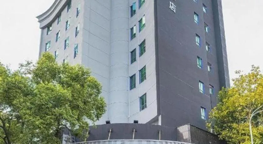 Lavande Hotels Xinyu Chengbei Square