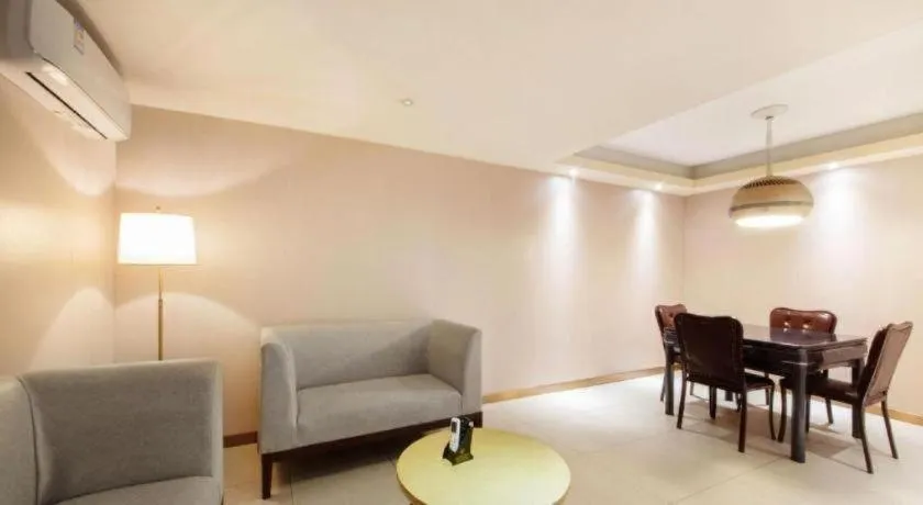 Lavande Hotels Xinyu Chengbei Square