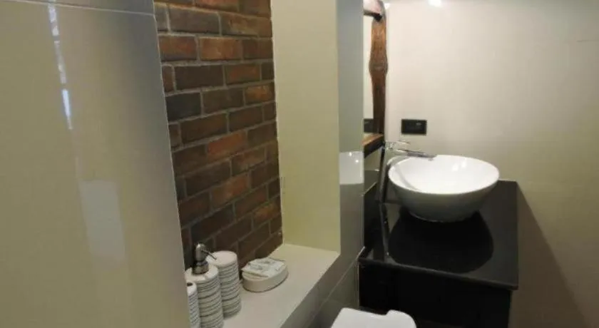 Alongkot Beach Resort Khanom