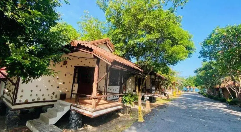 Alongkot Beach Resort Khanom Alongkot Beach Resort Khanom
