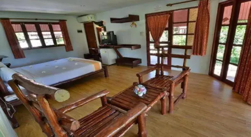 Bed in Alongkot Beach Resort Khanom Bed in Alongkot Beach Resort Khanom
