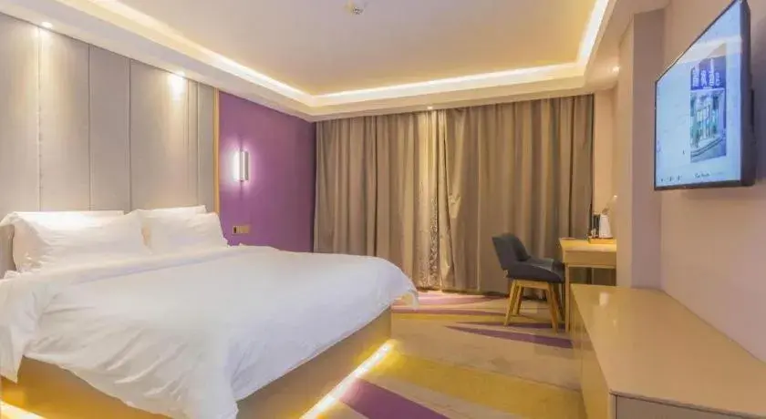 Bed in Lavande Hotels Guangzhou Fangcun Huadiwan Metro Station Bed in Lavande Hotels Guangzhou Fangcun Huadiwan Metro Station