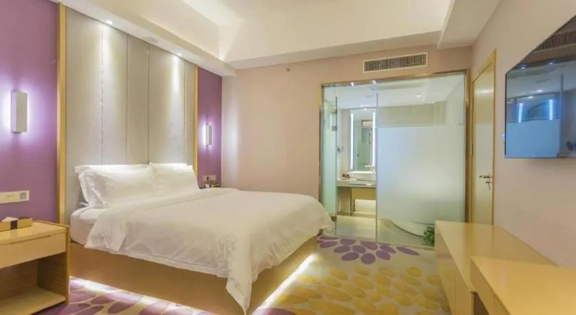 Bed in Lavande Hotels Guangzhou Fangcun Huadiwan Metro Station