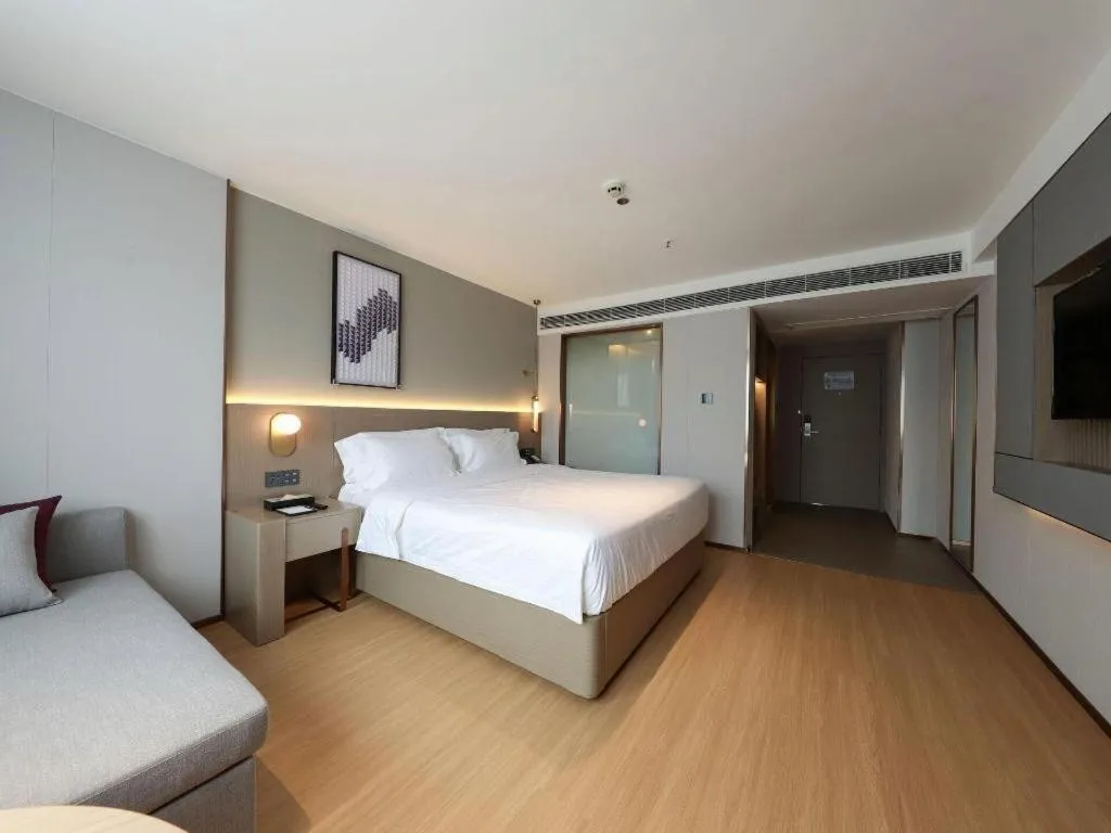 Bed in Lavande Hotels Guangzhou Fangcun Huadiwan Metro Station