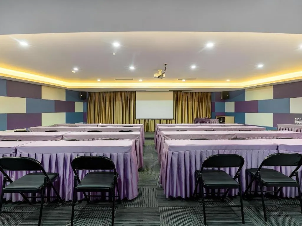 Lavande Hotels Guangzhou Fangcun Huadiwan Metro Station