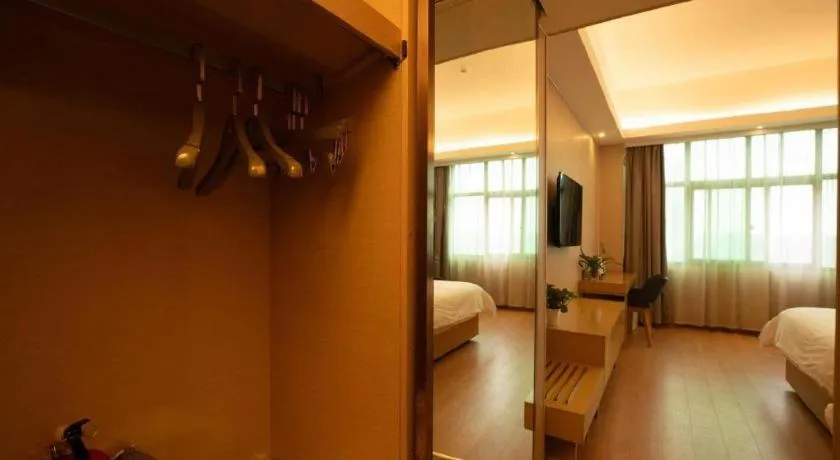 Bed in Lavande Hotels Guangzhou Fangcun Huadiwan Metro Station