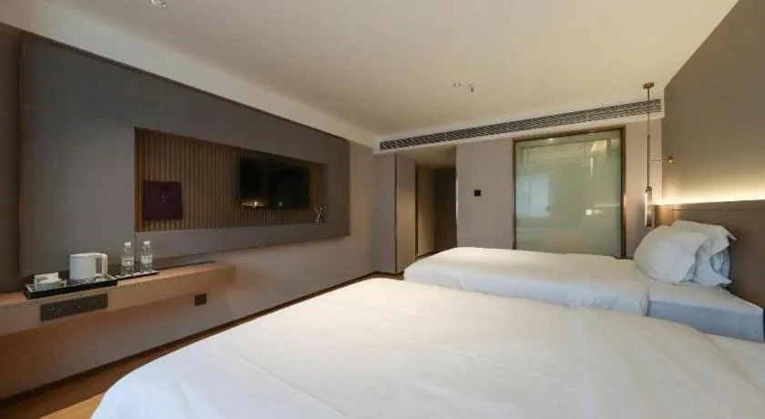 Bed in Lavande Hotels Guangzhou Fangcun Huadiwan Metro Station