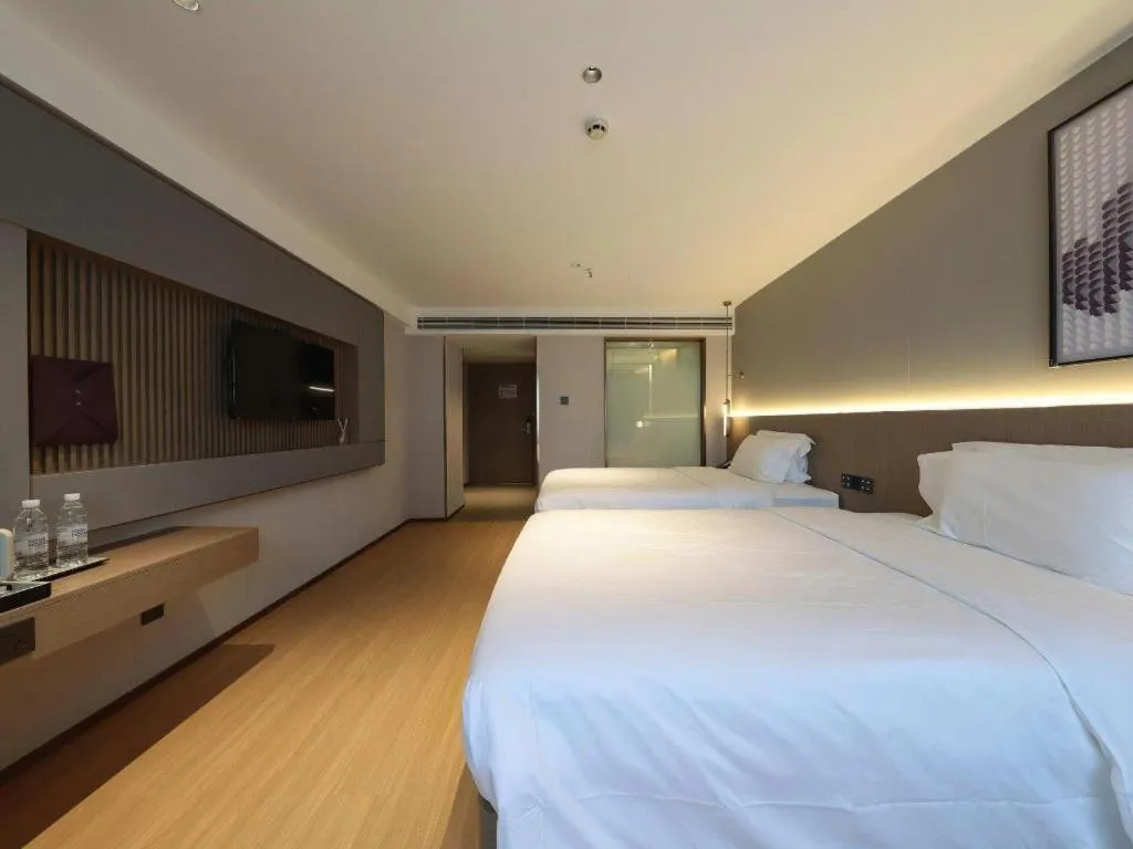 Bed in Lavande Hotels Guangzhou Fangcun Huadiwan Metro Station