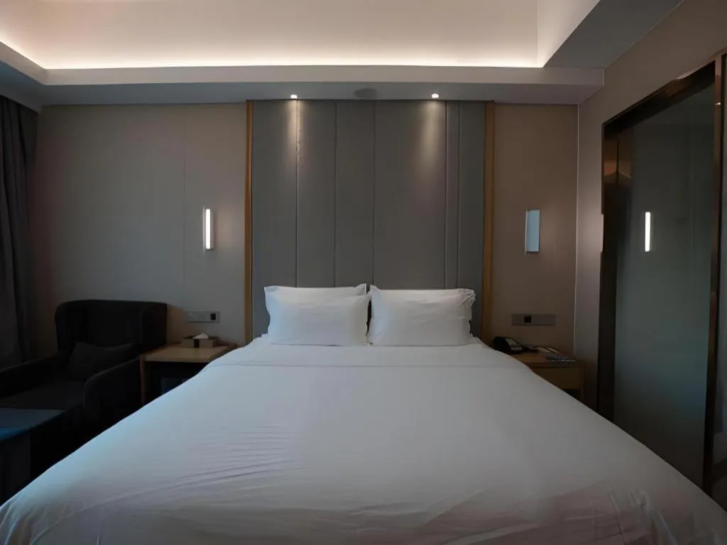 Bed in Lavande Hotels Guangzhou Fangcun Huadiwan Metro Station