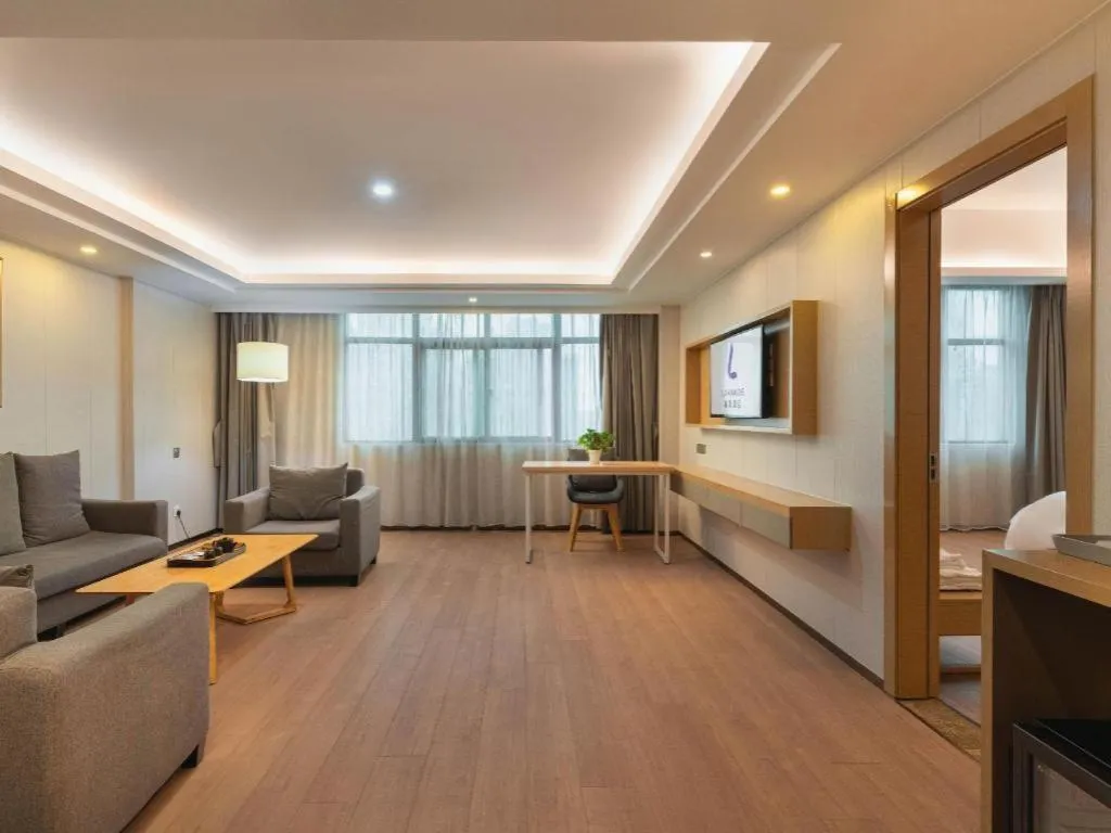 Lavande Hotels Guangzhou Fangcun Huadiwan Metro Station