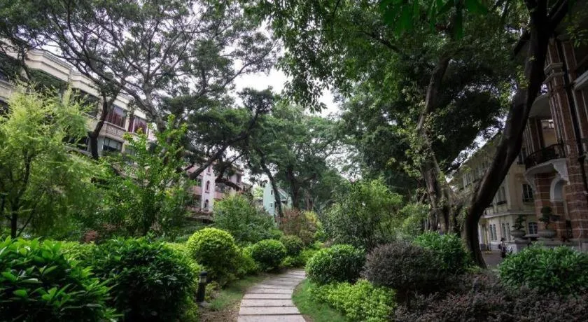 Lavande Hotels Guangzhou Fangcun Huadiwan Metro Station