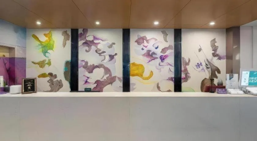 Lavande Hotels Guangzhou Fangcun Huadiwan Metro Station